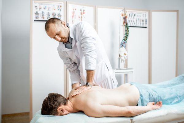 Thoracic Back Pain Physiotherapy Treatment in Gurgaon